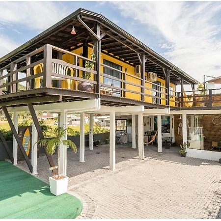 Pousada Container Amarelo Palhoça エクステリア 写真